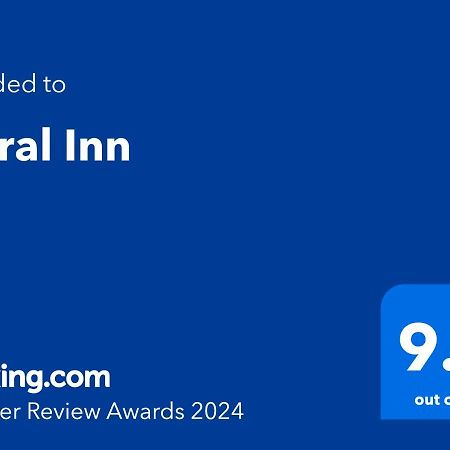 Floral Inn 普里什蒂纳 外观 照片