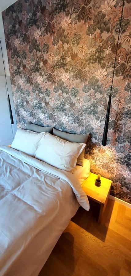 Floral Inn 普里什蒂纳 外观 照片